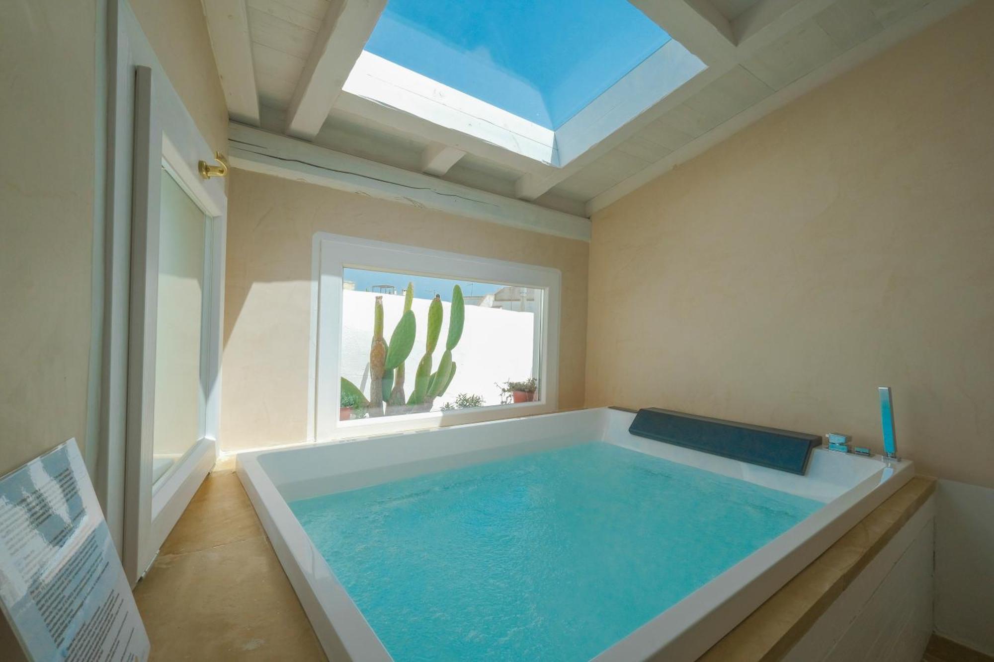 Pascaraymondo Suite Palace Gallipolli Exteriör bild